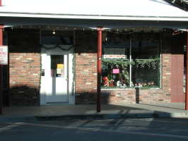 Front view of quilt shop